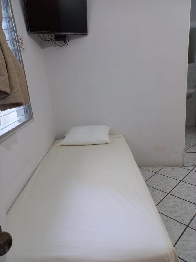 Hostal Tah Itza Flores Exterior foto