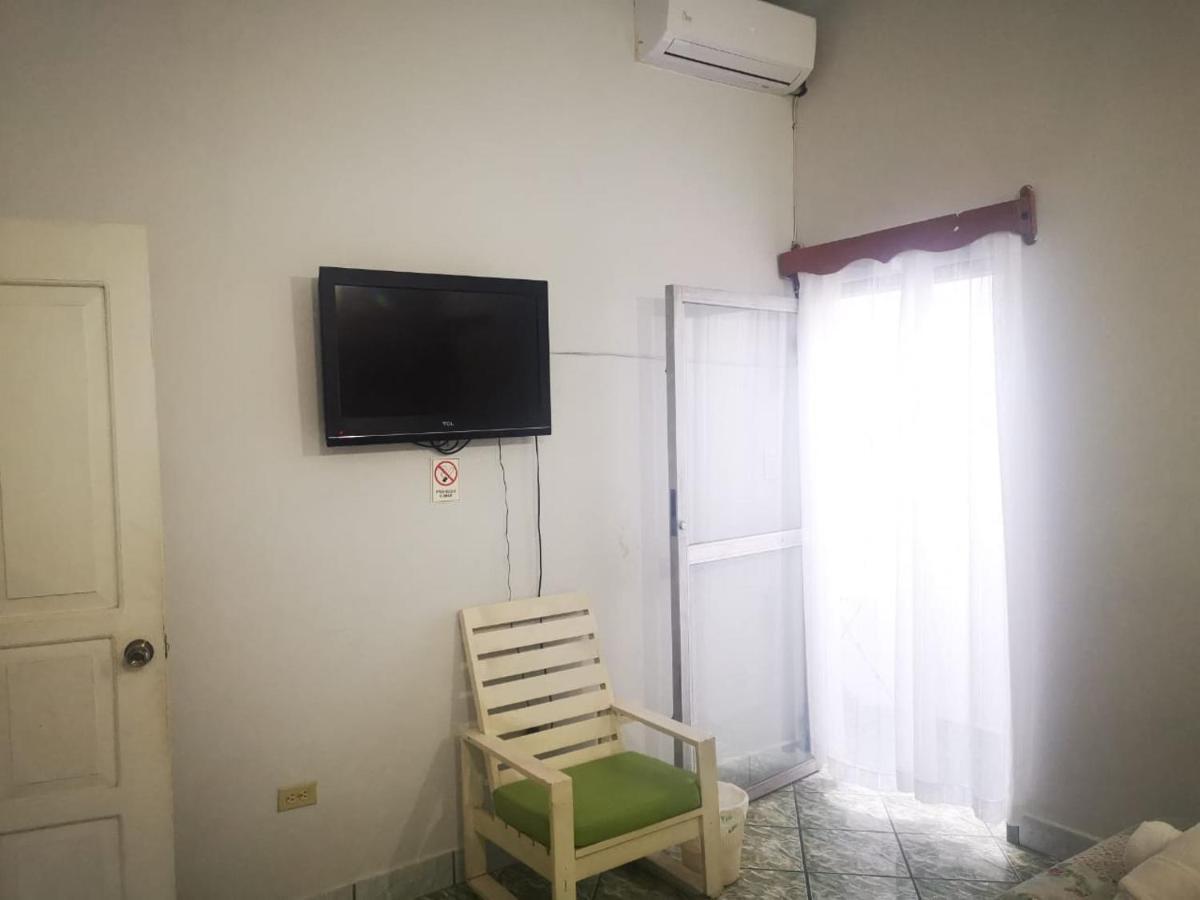 Hostal Tah Itza Flores Exterior foto